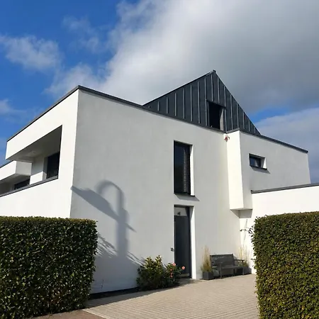 Stylish Close To Airport And Kirchberg Appartamento
