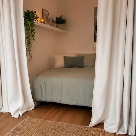 Stylish Close To Airport And Kirchberg Appartamento